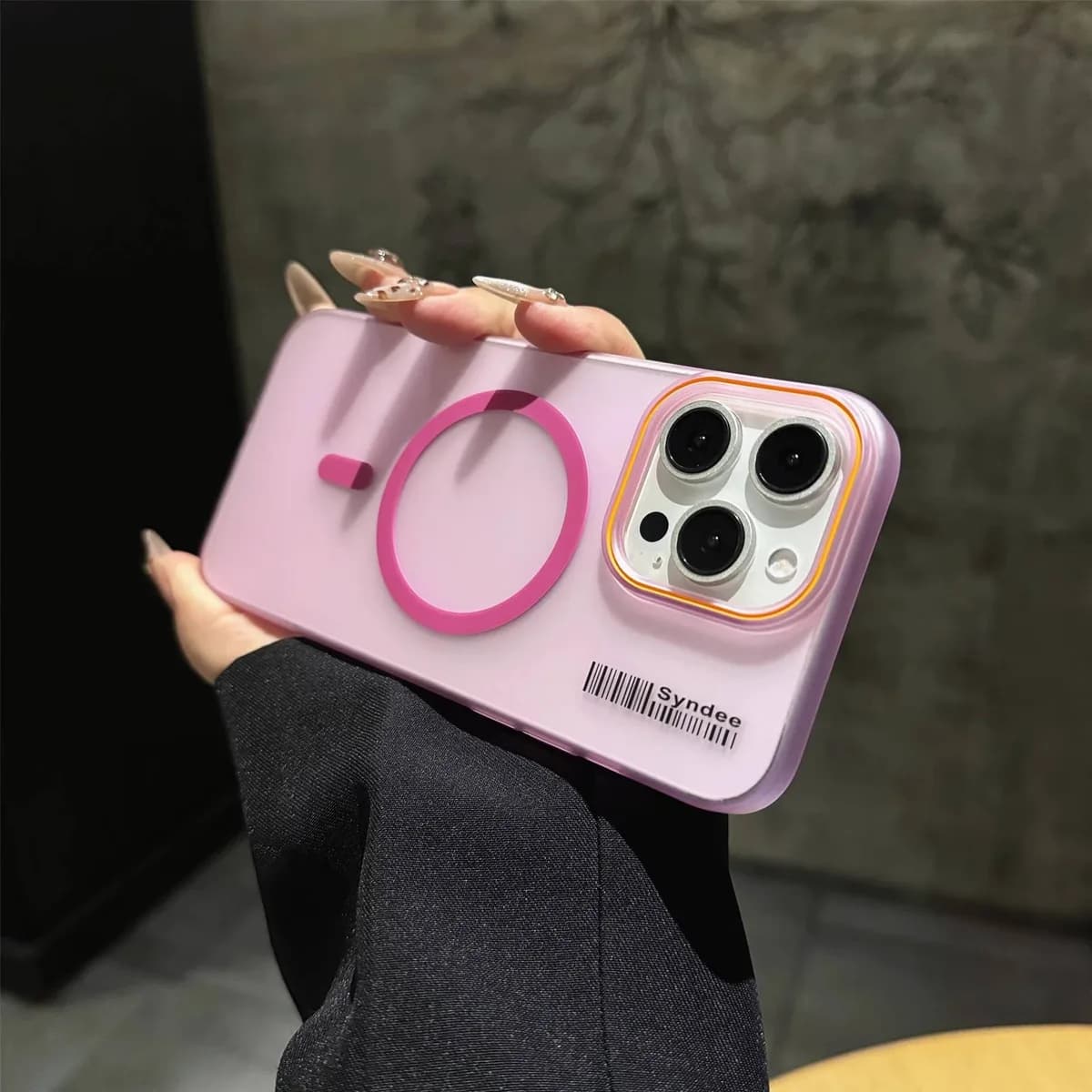 Fashion Skin-sensitive Magnetic Scrub Mobile Phone Case for iPhone