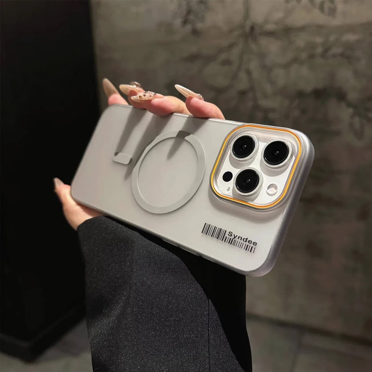 Fashion Skin-sensitive Magnetic Scrub Mobile Phone Case for iPhone