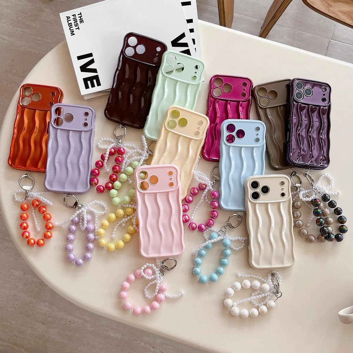 Simple Solid Color Three-dimensional Wave Phone case
