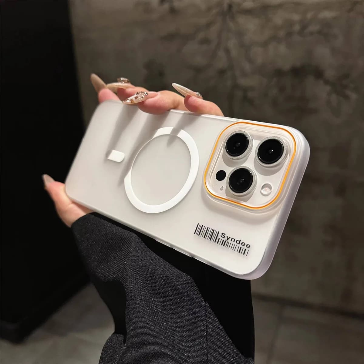Fashion Skin-sensitive Magnetic Scrub Mobile Phone Case for iPhone