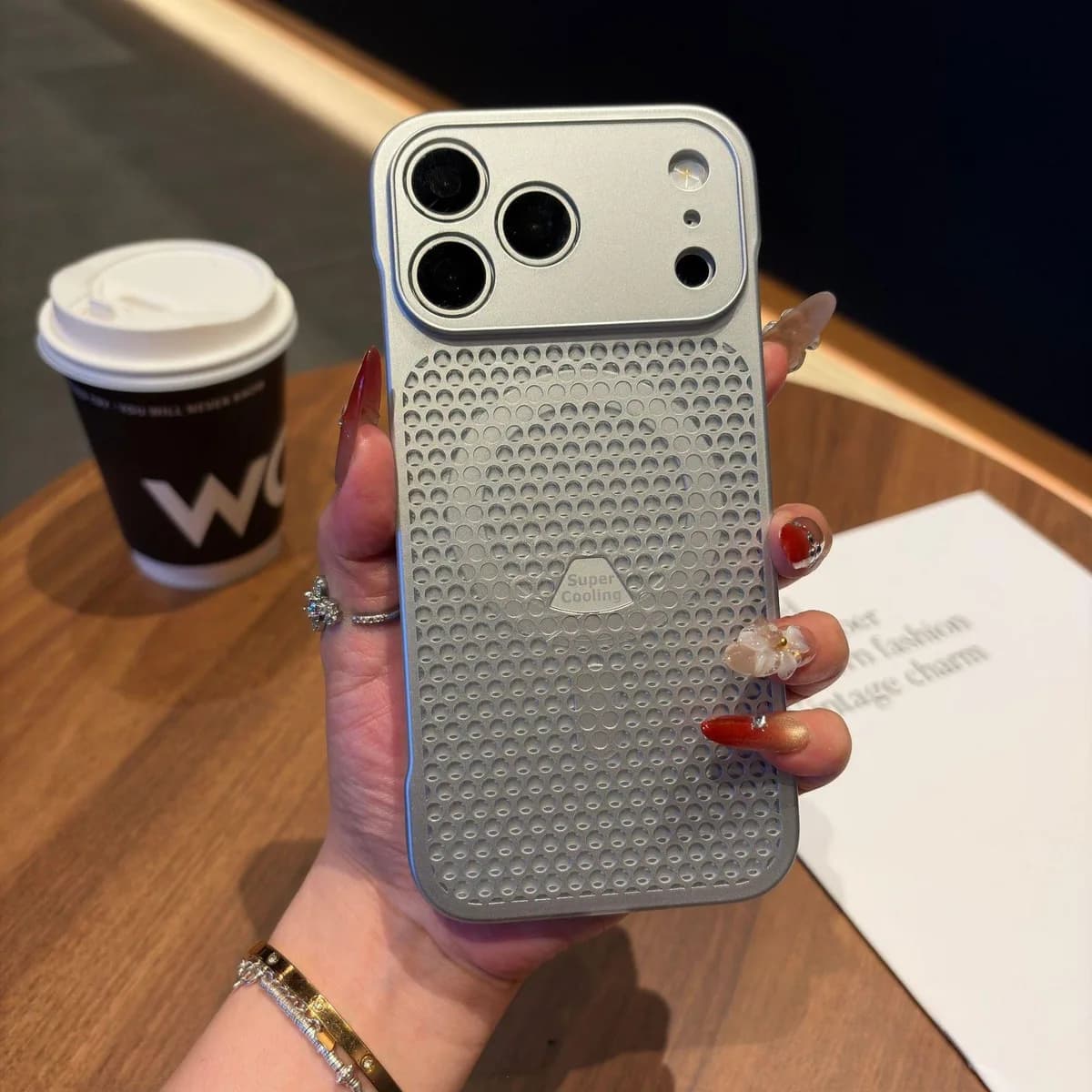 Frameless Honeycomb Cooling Heat Dissipation Magnetic PC Phone Case