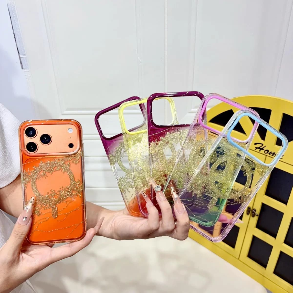 Luxury Gradient Gilded Platinum Glitter Magnetic Wireless Charging PC Cover for iPhone
