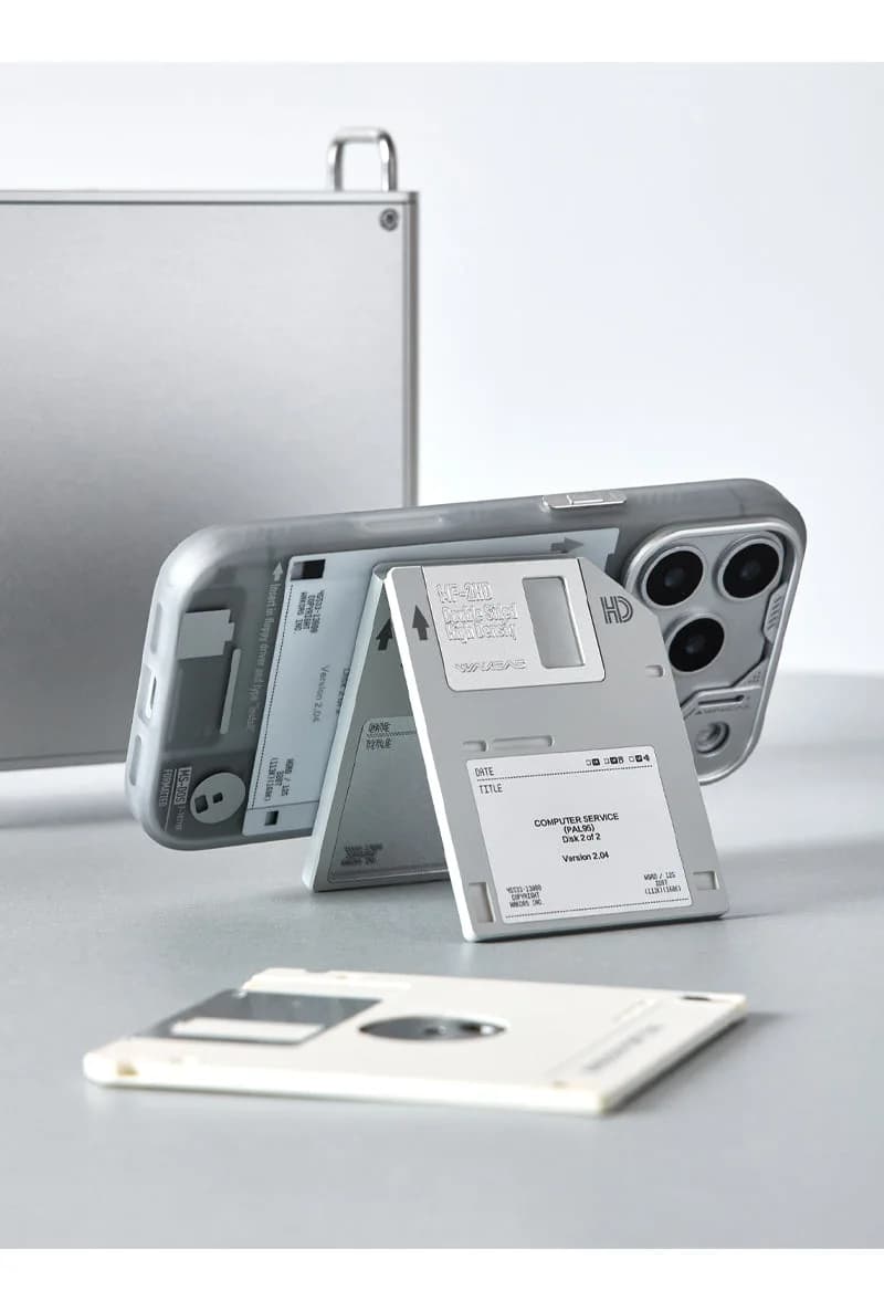 WAKCAS Retro Geek Floppy Disk MagSafe iPhone Case | Silver Metal Lens Guard with Circuit Details