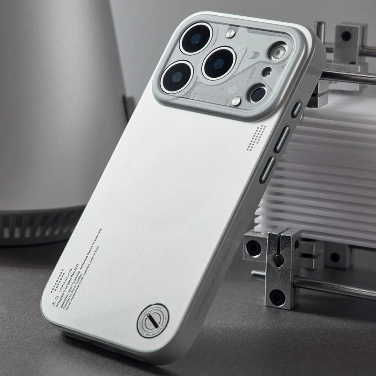 WAKCAS Mechanical MagSafe iPhone Case