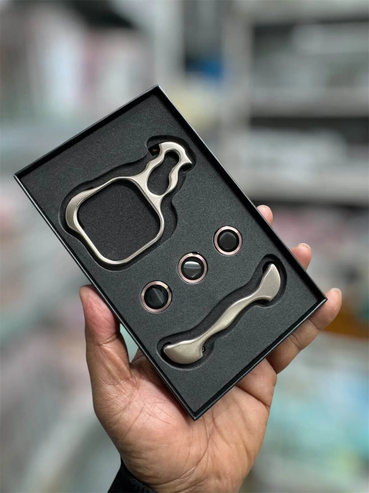 luxurious aluminum bump with camera protector for 12 to 18 pro max