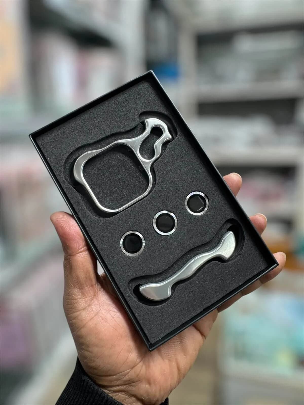 luxurious aluminum bump with camera protector for 12 to 18 pro max