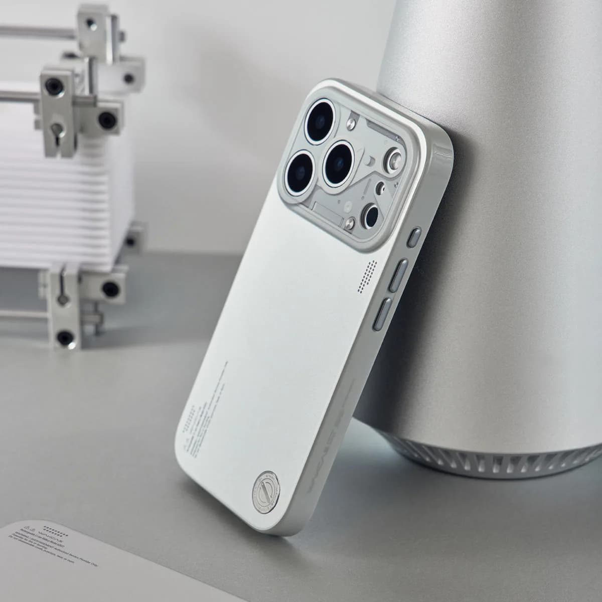 WAKCAS Mechanical MagSafe iPhone Case