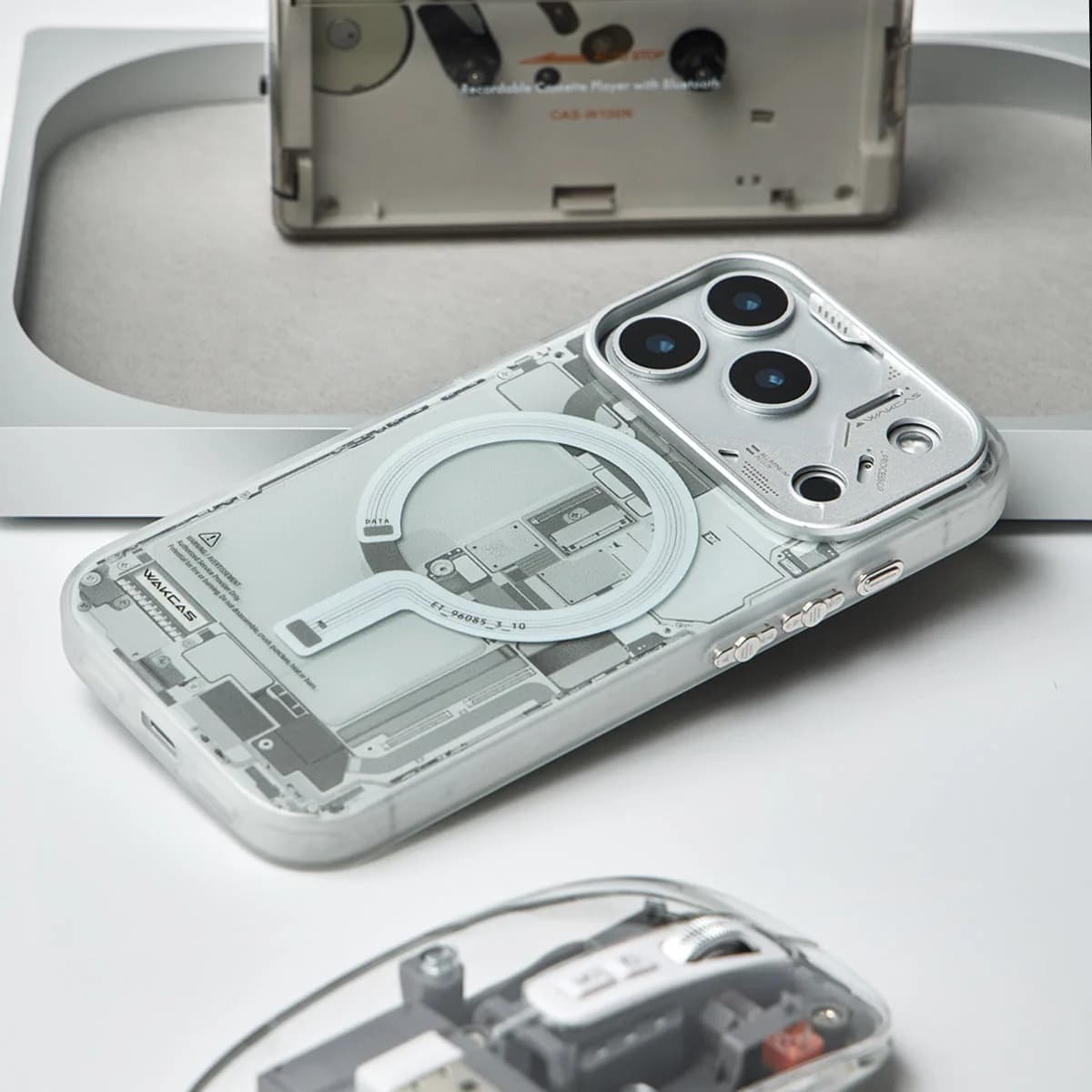 Circuit Design Magnetic Apple iPhone Case – Trendy Mechanical Style