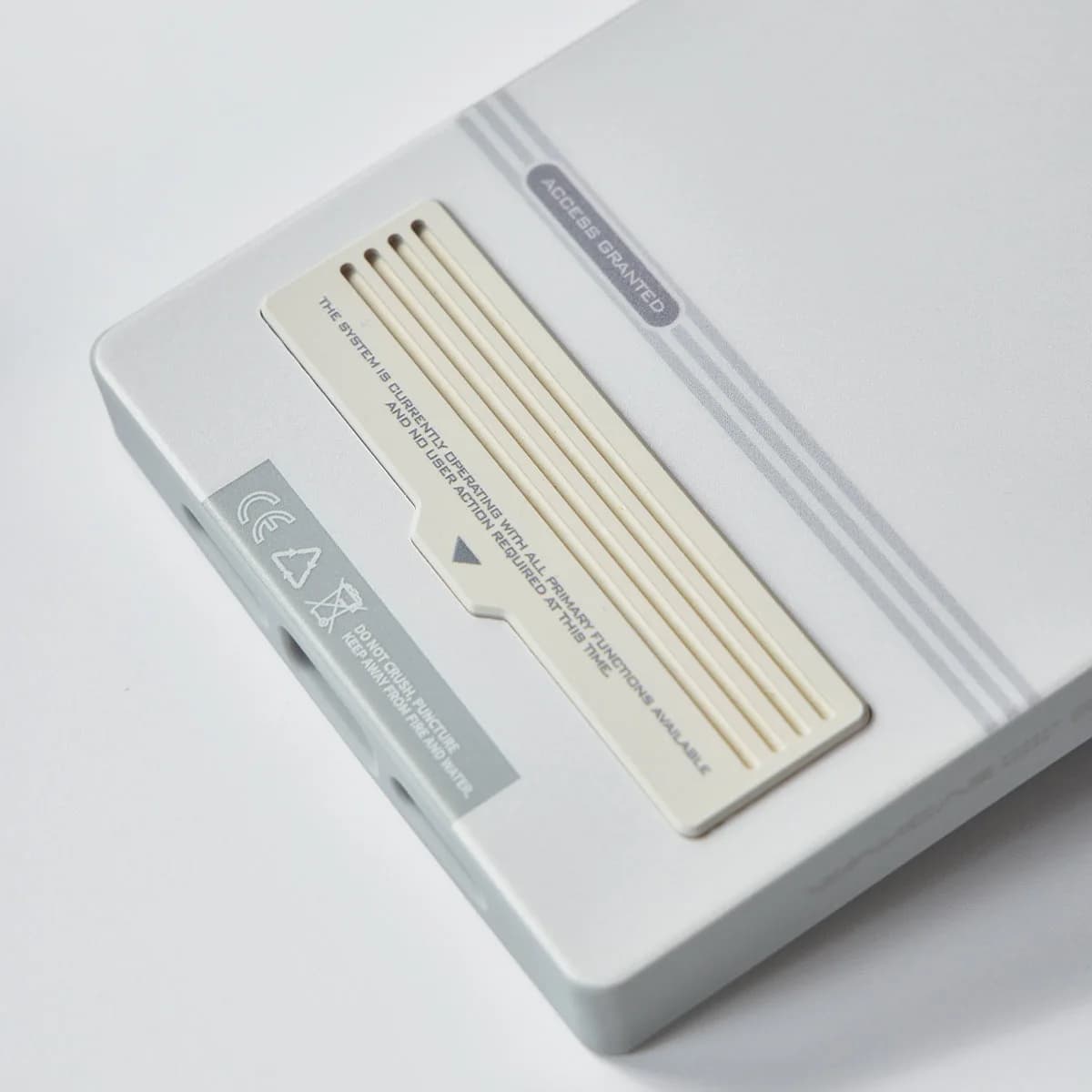 WAKCAS Gray Square Retro Terminal MagSafe iPhone Case