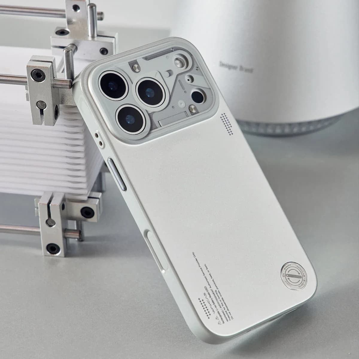 WAKCAS Mechanical MagSafe iPhone Case