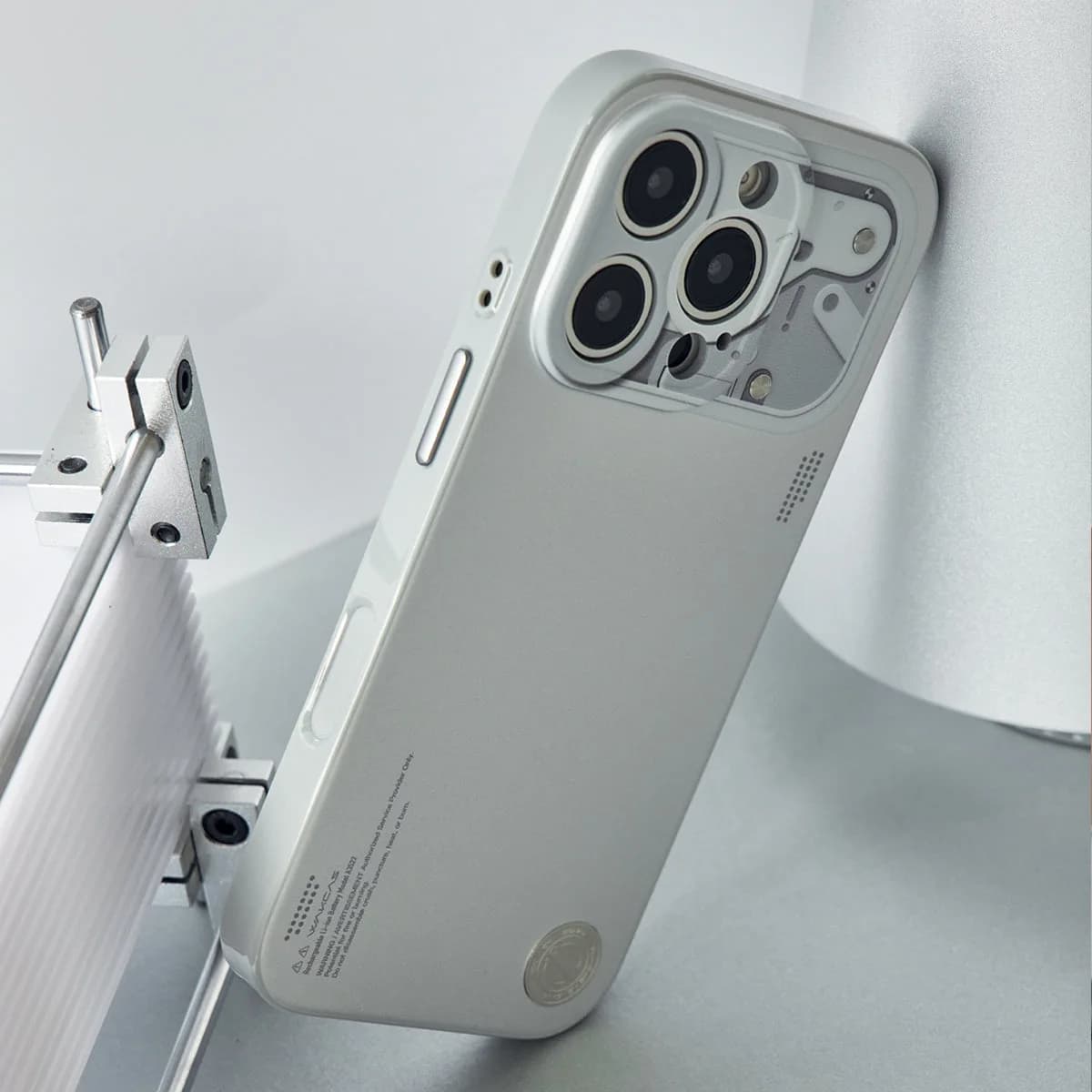 WAKCAS Mechanical MagSafe iPhone Case