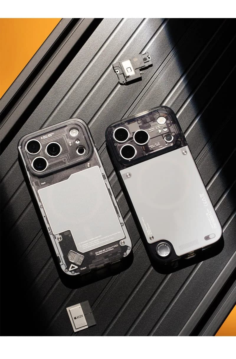WAKCAS Gloss Black See-Through MagSafe iPhone Case