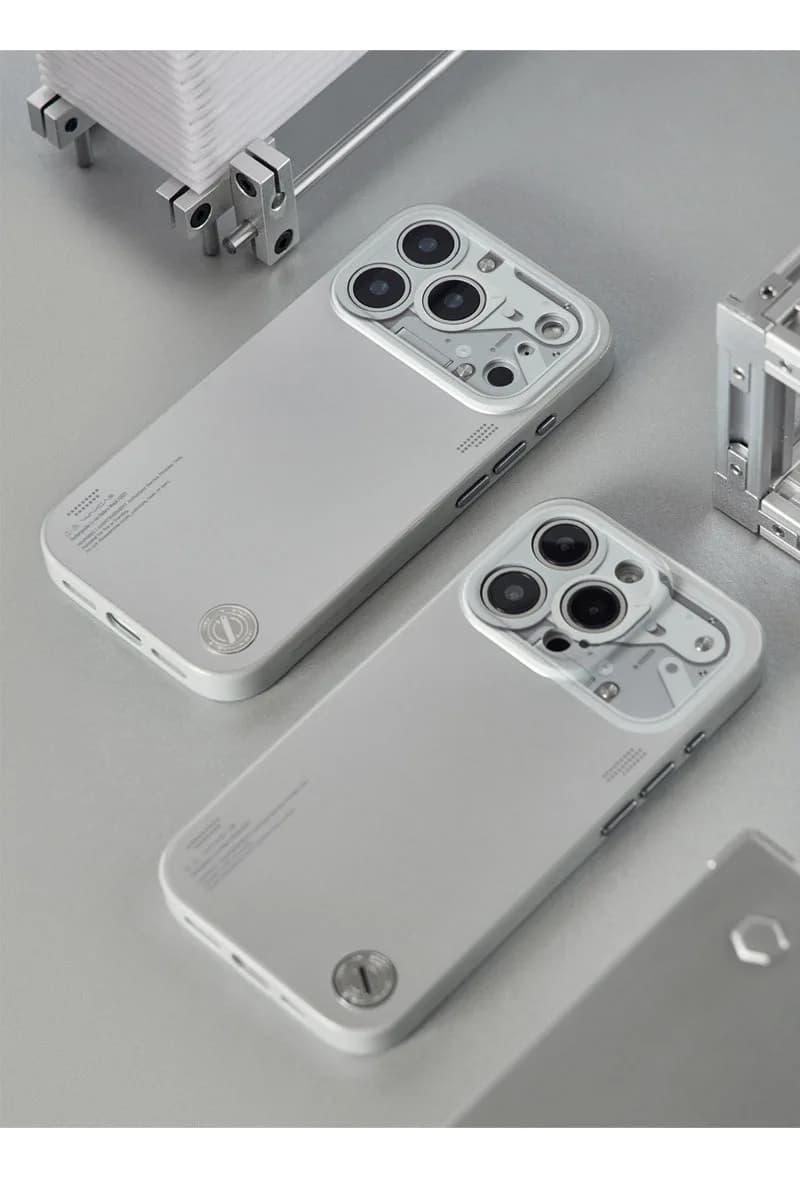 WAKCAS Mechanical MagSafe iPhone Case