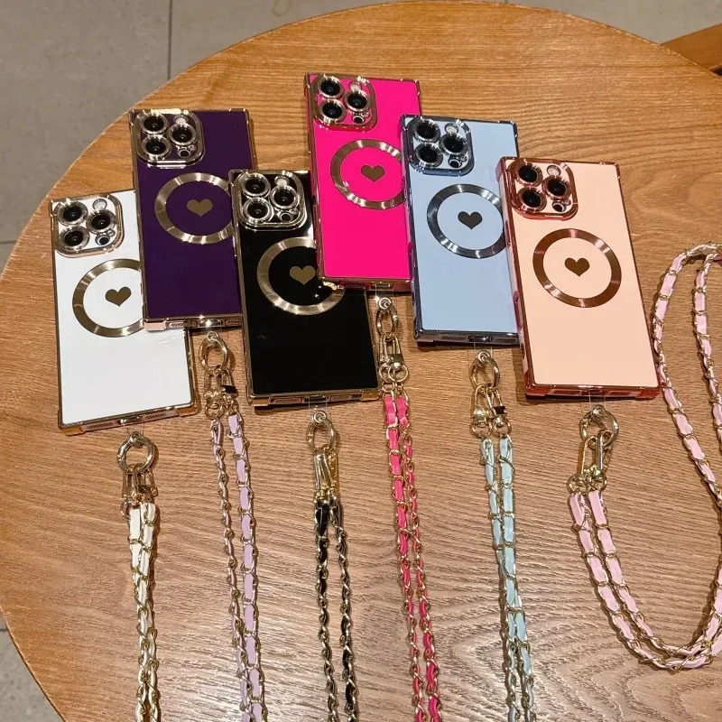Heart Ring Crossbody Chain Case — source product photo